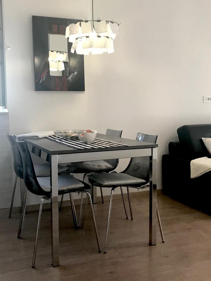 Apartments Palm View Ровин Екстериор снимка