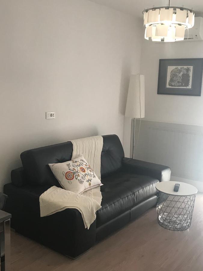 Apartments Palm View Ровин Екстериор снимка